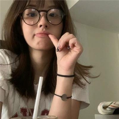 蕾哈娜内衣秀4